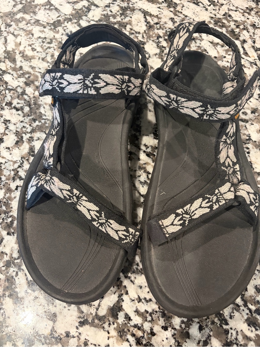Women’s Teva Hurricane 4 sport Sandal
